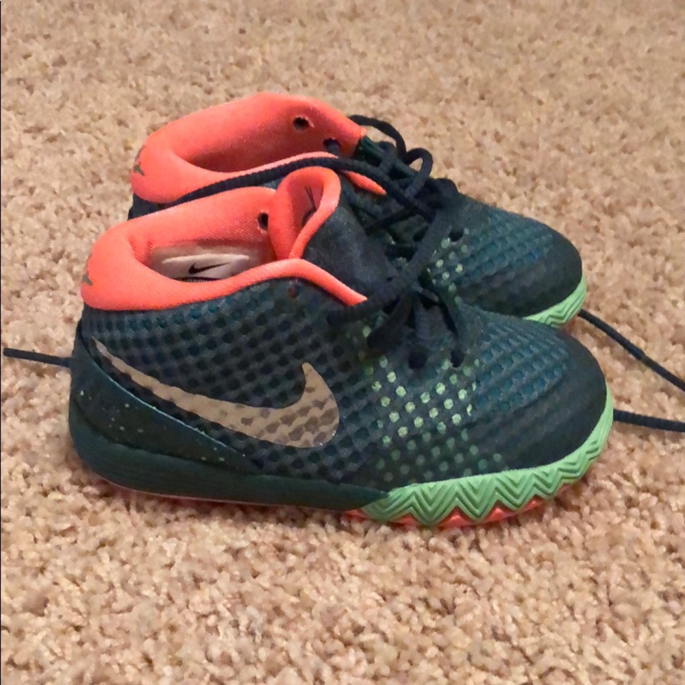 Nike Kyrie Irving shoes